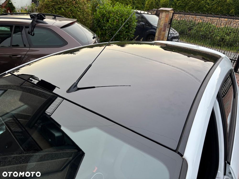 Ford Fiesta 1.0 EcoBoost S&S ST-LINE Black - 8