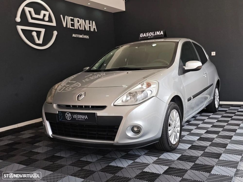 Renault Clio - 2
