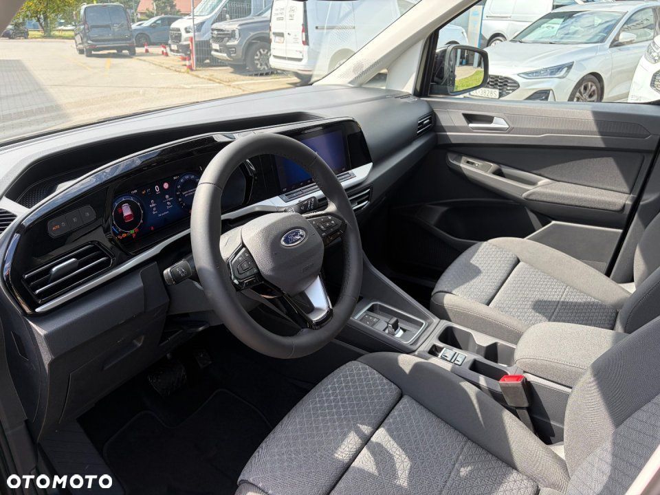 Ford Tourneo Connect - 10