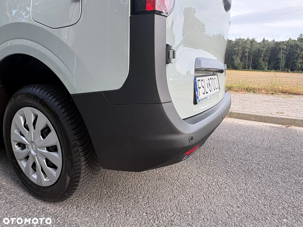 Ford Transit Courier 1.5 100 KM diesel - 32