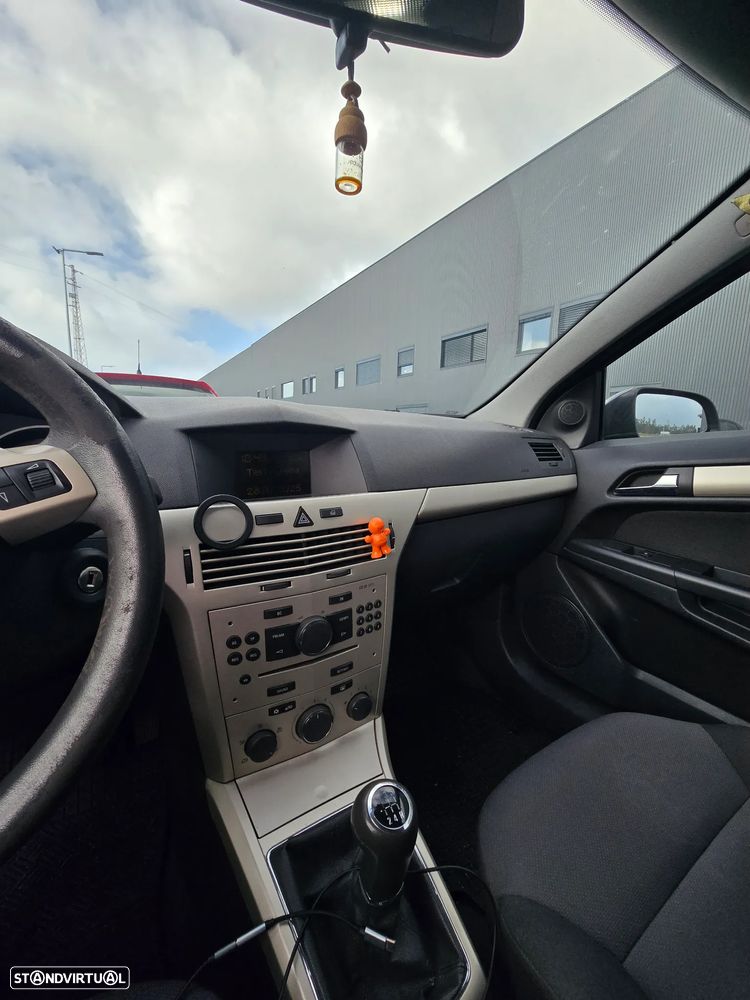 Opel Astra GTC 1.7 CDTI - 4