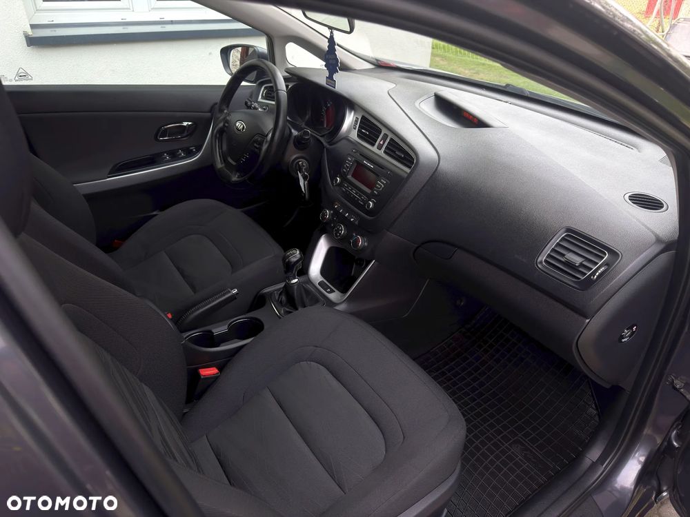 Kia Ceed 1.4 CVVT Attract plus - 14