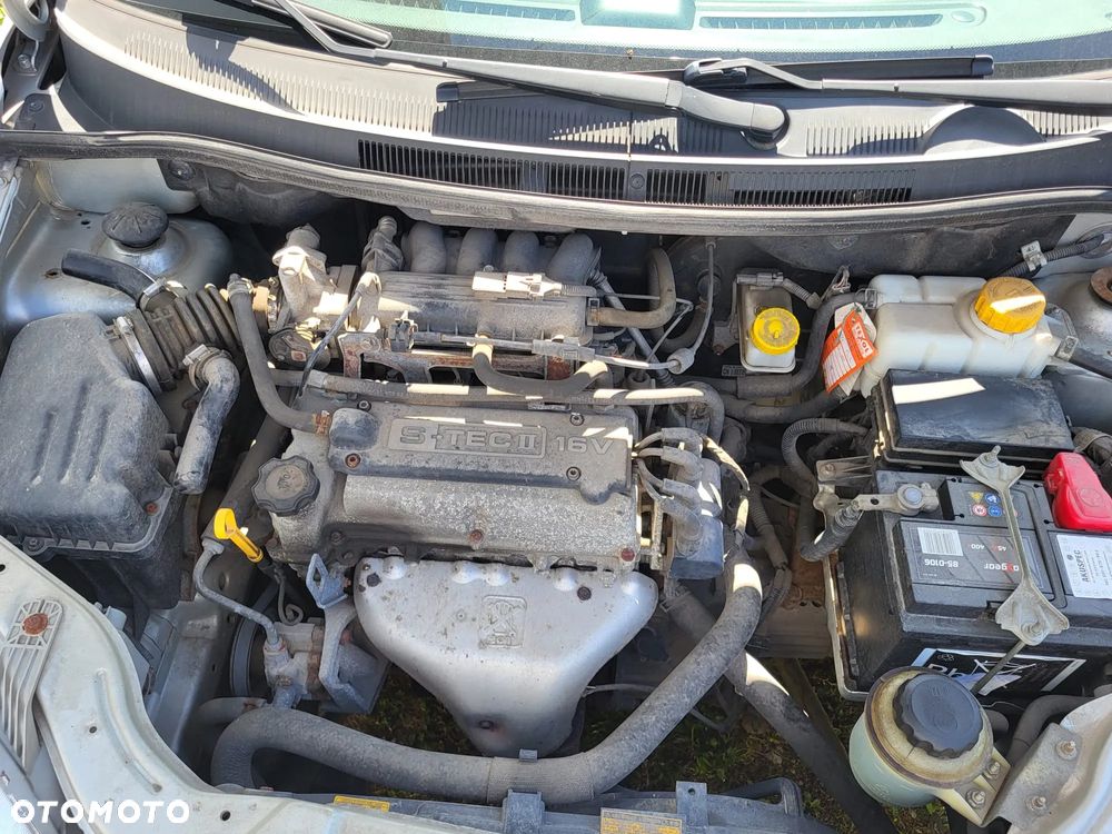 Chevrolet Aveo 1.2 16V Base+ - 4