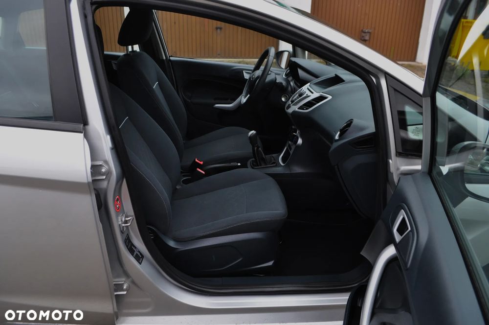 Ford Fiesta 1.25 Ambiente EU5 - 25