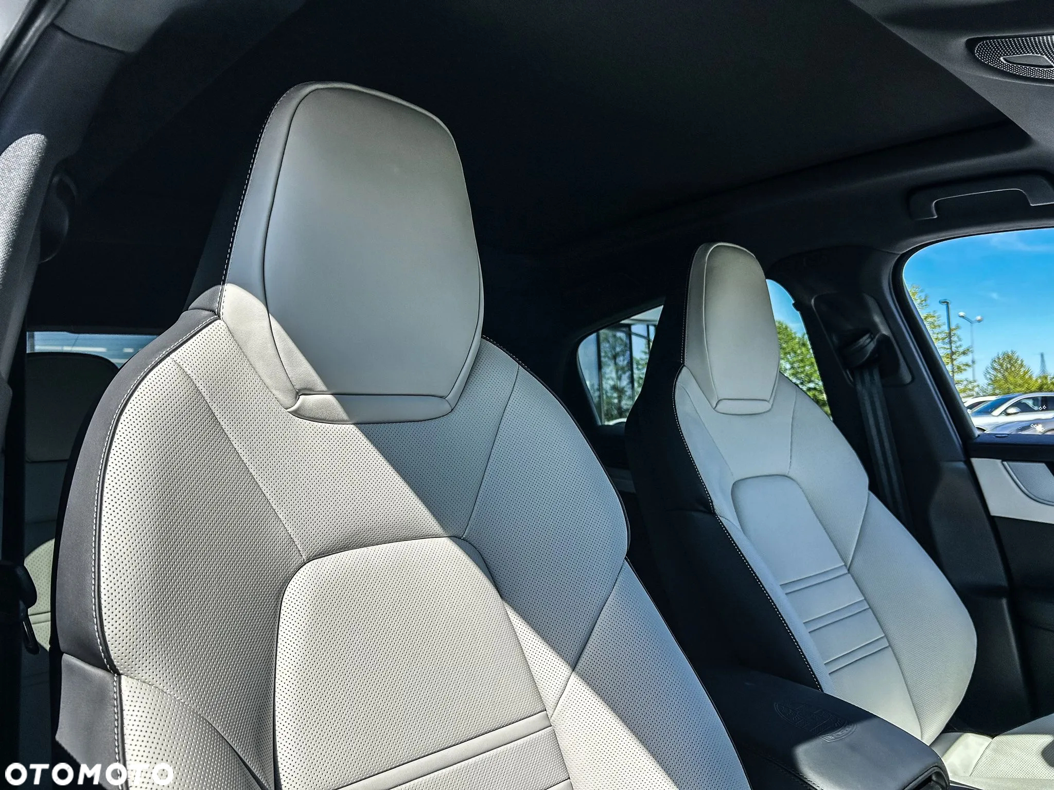 Porsche Cayenne - 11