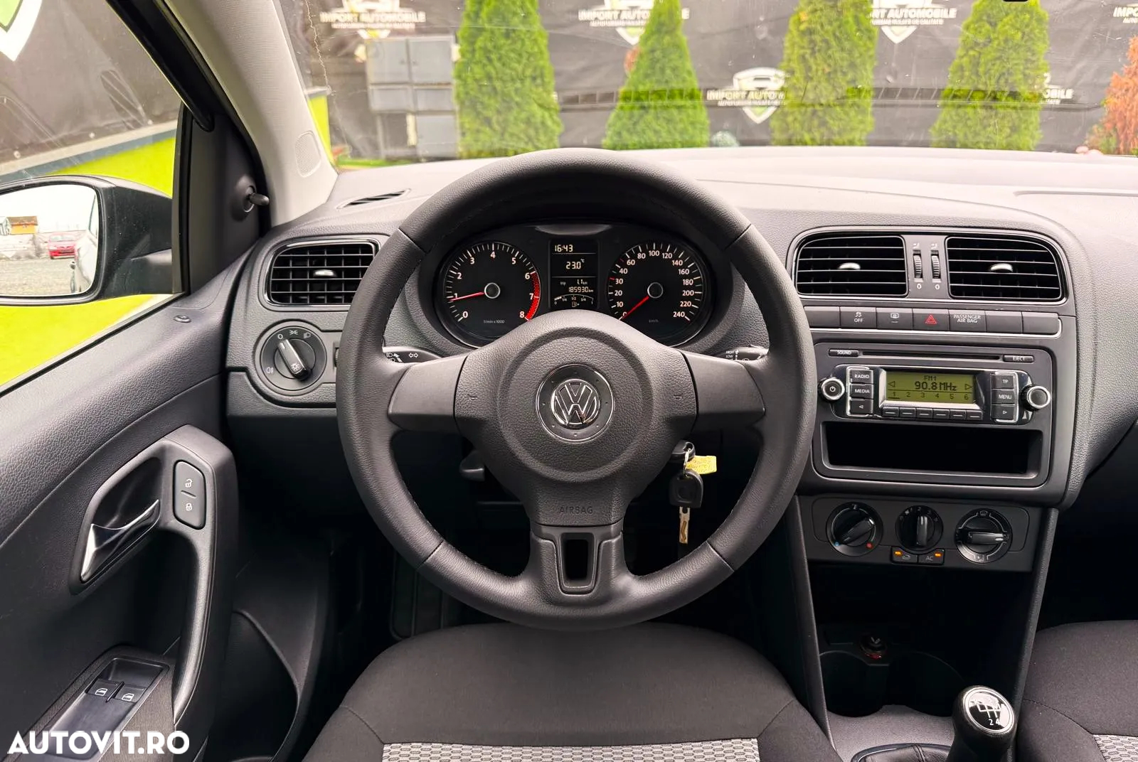 Volkswagen Polo - 6