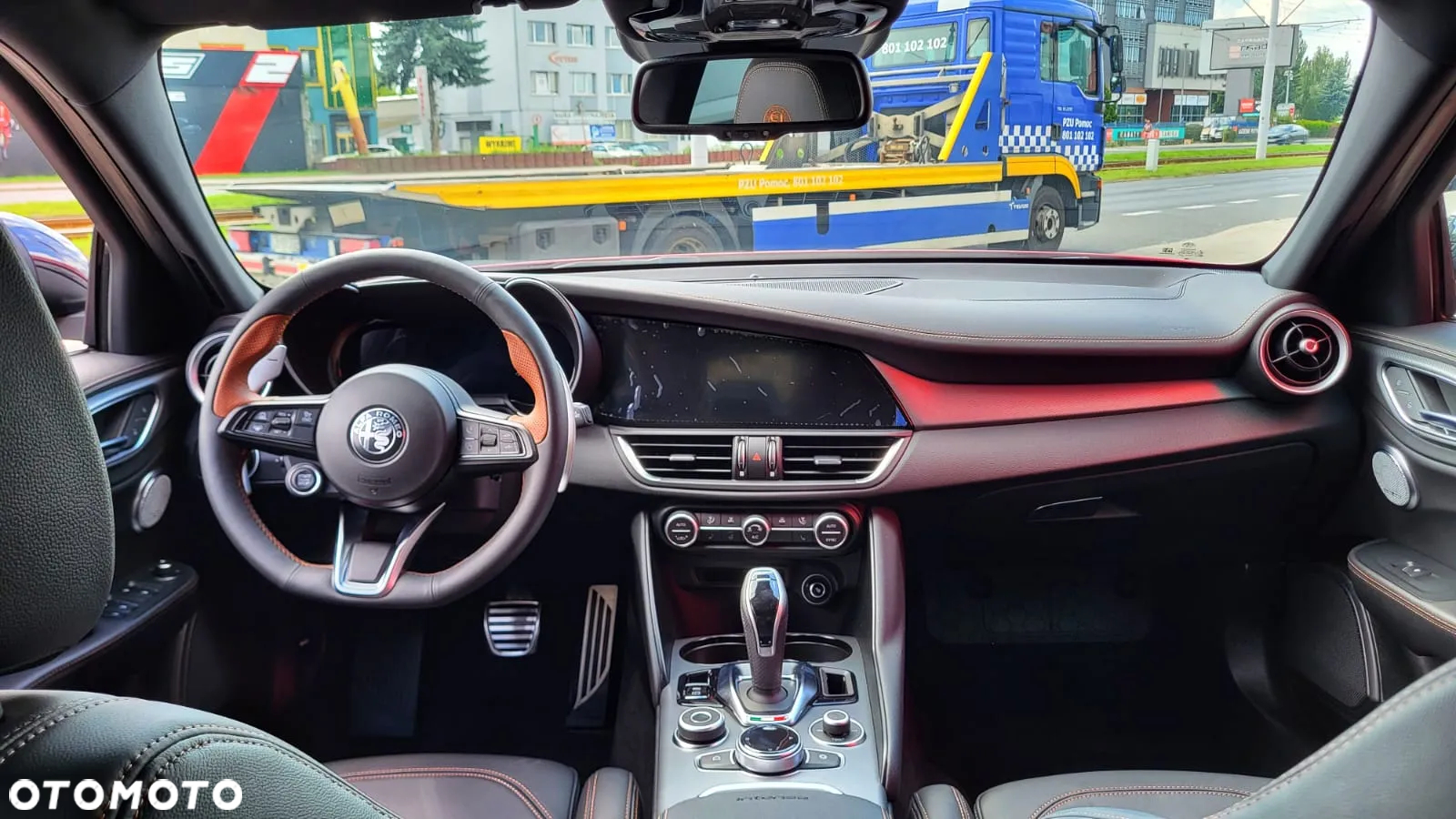 Alfa Romeo Giulia 2.0 Turbo Intensa Q4 - 12