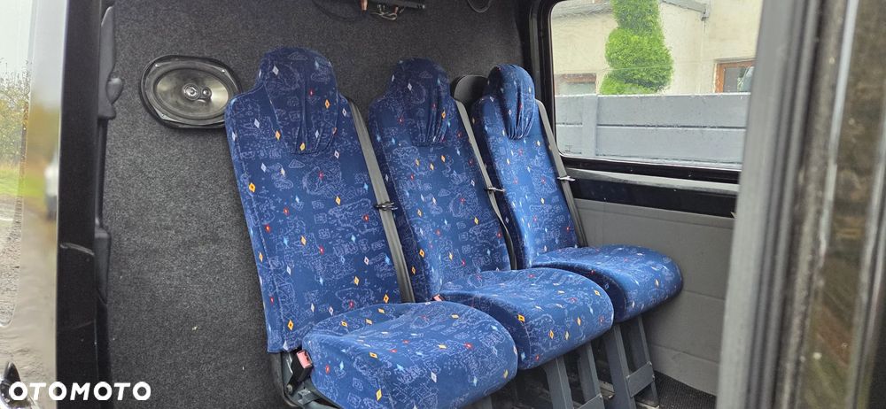 Mercedes-Benz Sprinter - 14