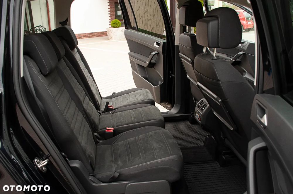 Volkswagen Touran 2.0 TDI BMT Comfortline DSG - 24