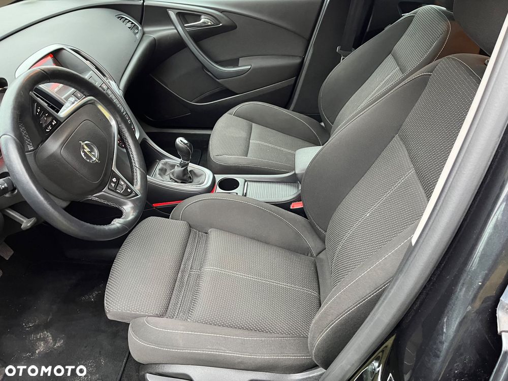 Opel Astra 1.4 Turbo Style - 11