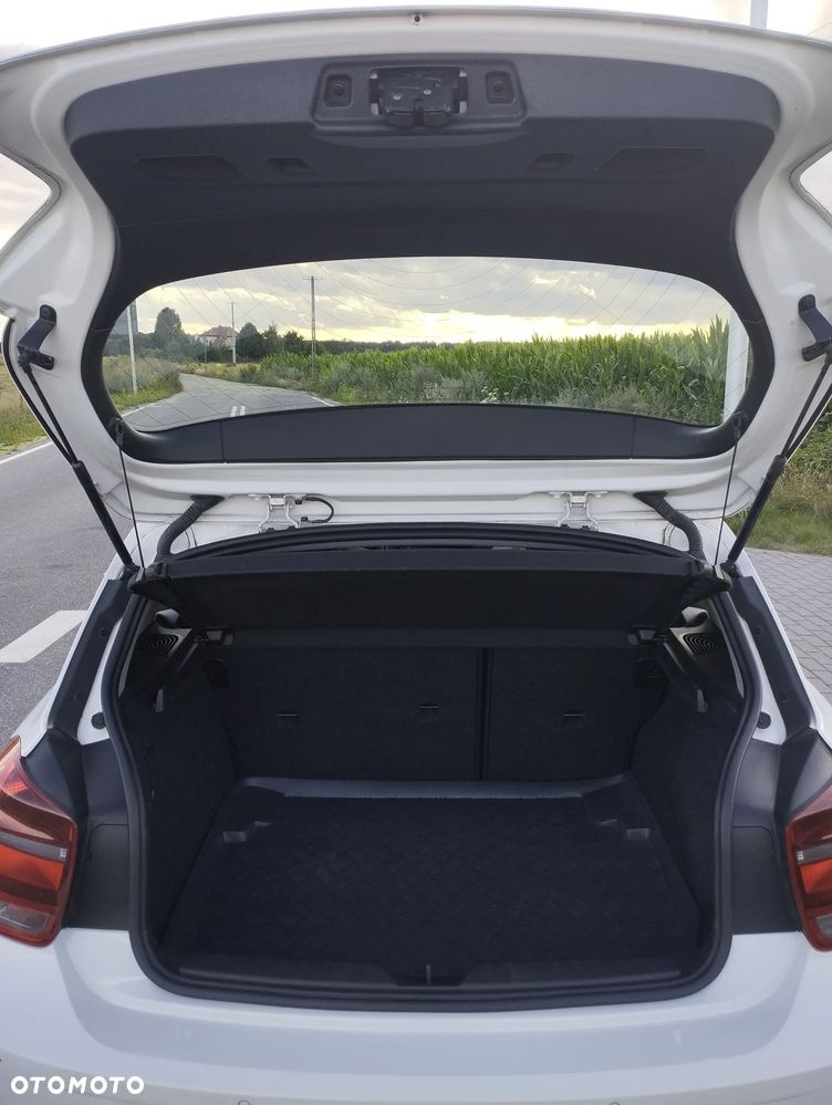 BMW Seria 1 114i - 13