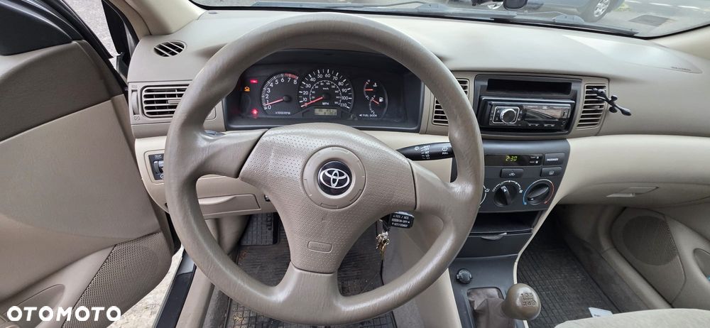 Toyota Corolla - 6