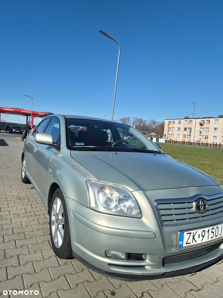 Toyota Avensis 2.0 D-4D High - 2