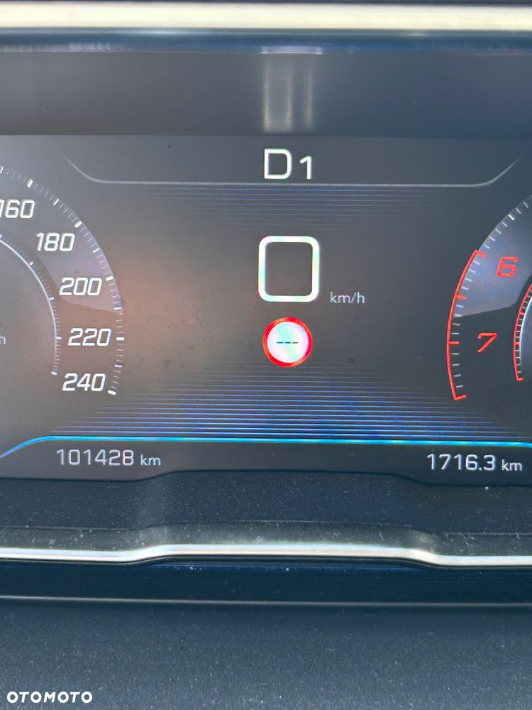 Peugeot 3008 1.2 PureTech Allure S&S EAT8 - 11