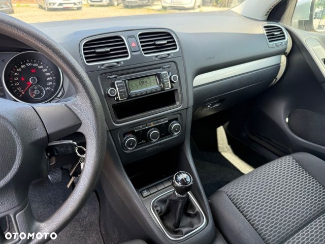Volkswagen Golf - 18