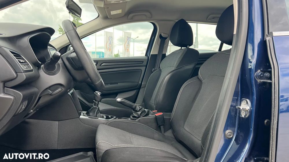 Renault Megane 1.5 dCI Authentique - 5