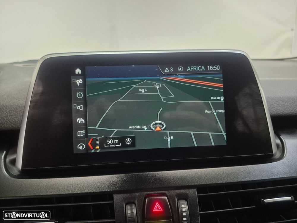 BMW 216 Gran Tourer i 7L Line Luxury - 17