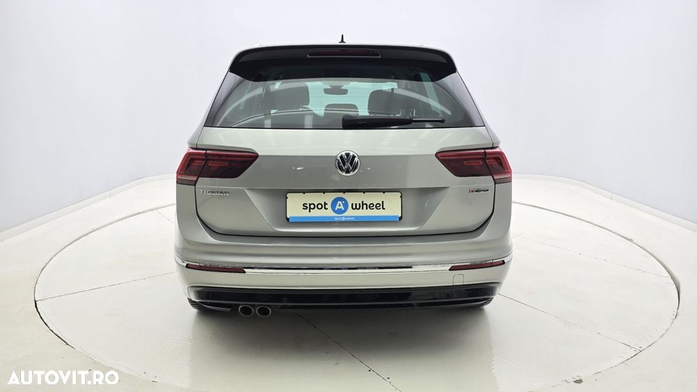 Volkswagen Tiguan - 7