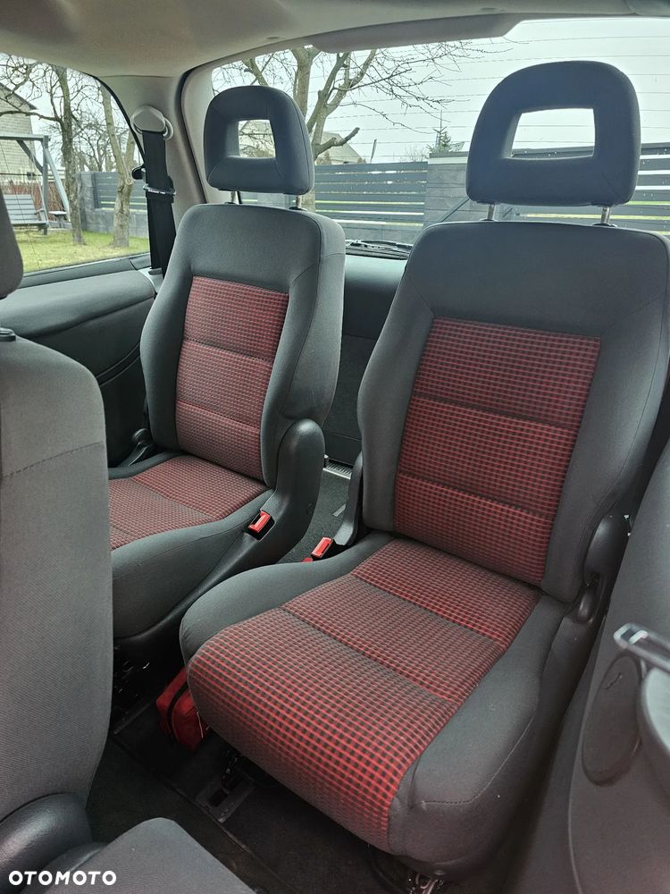 Volkswagen Sharan 1.8 5V Turbo Highline - 13