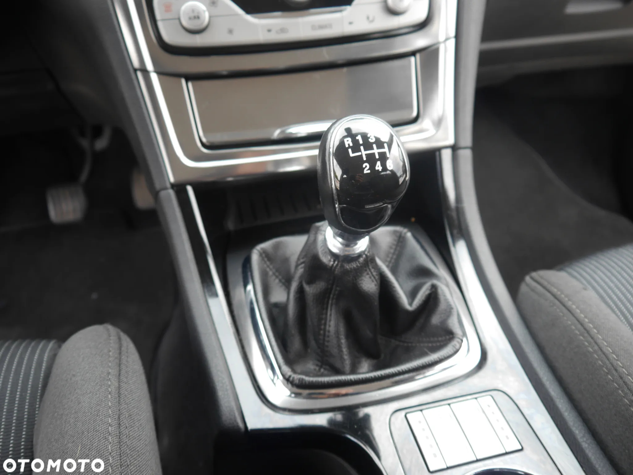 Ford Mondeo 2.0 TDCI Business Edition - 18