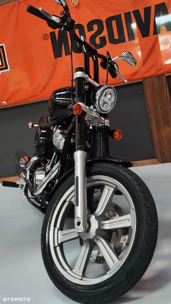 Harley-Davidson Softail Standard - 4