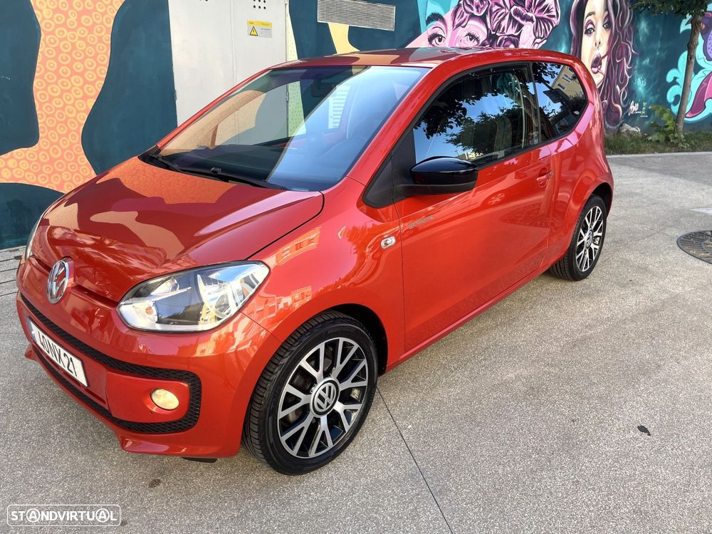 VW Up! 1.0 Groove Auto - 10