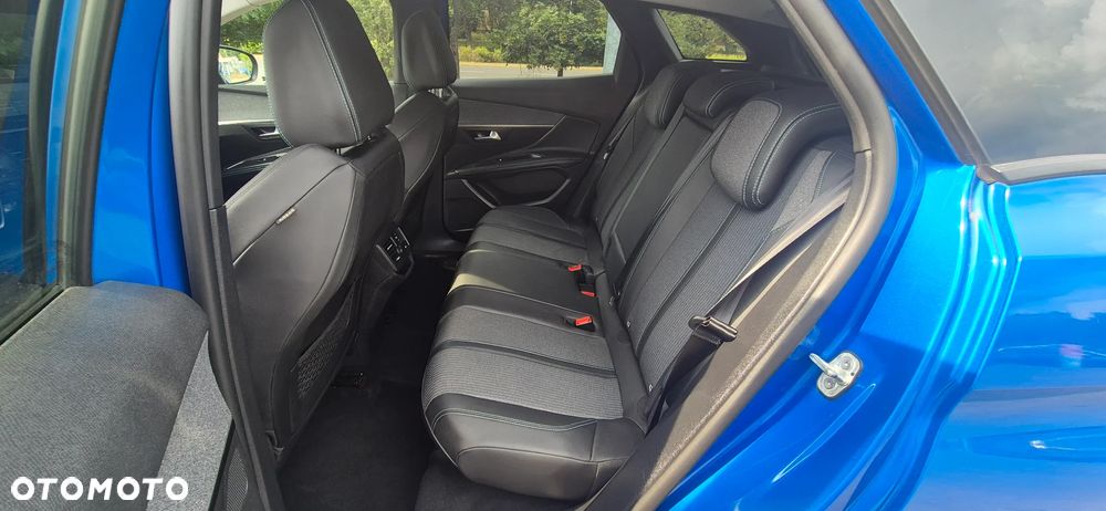 Peugeot 3008 1.2 PureTech GPF Allure S&S EAT8 - 23