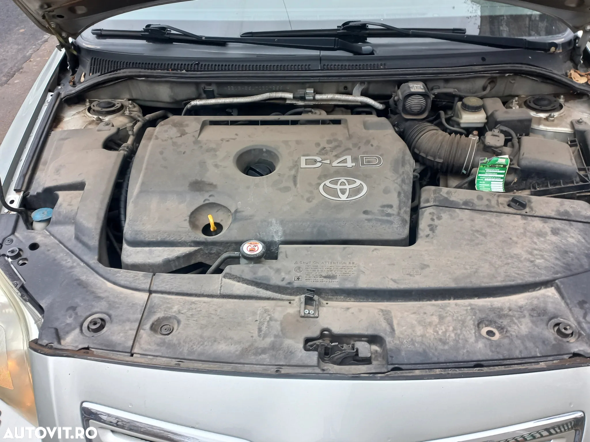 Toyota Avensis - 15