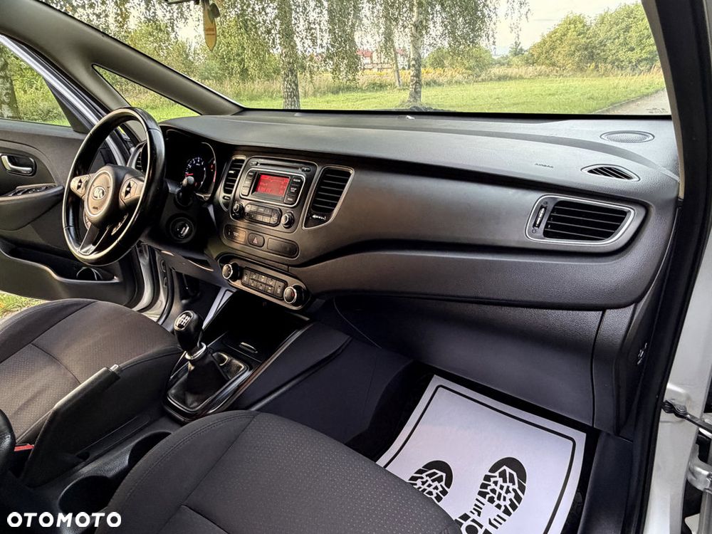 Kia Carens 1.6 GDI L - 31