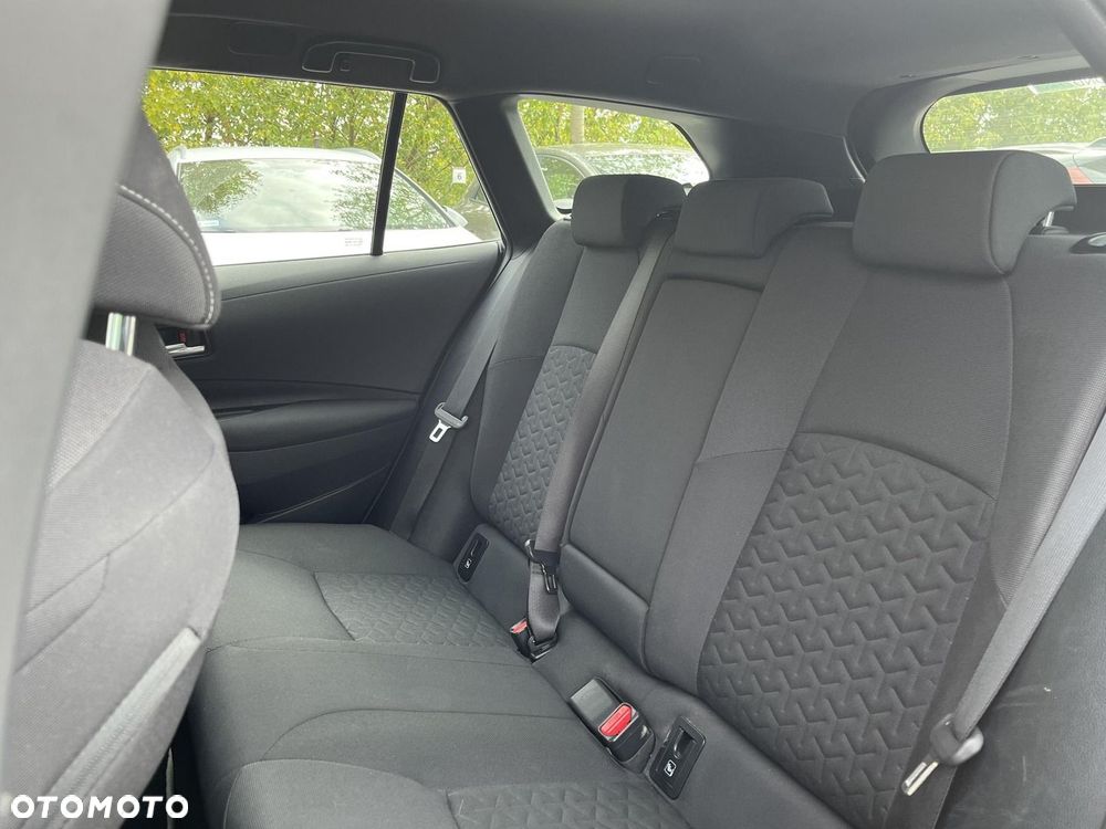 Toyota Corolla 1.8 Hybrid Comfort - 17