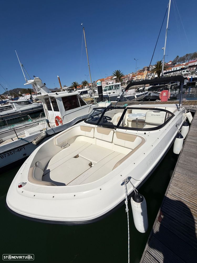 Bayliner VR5 - 4