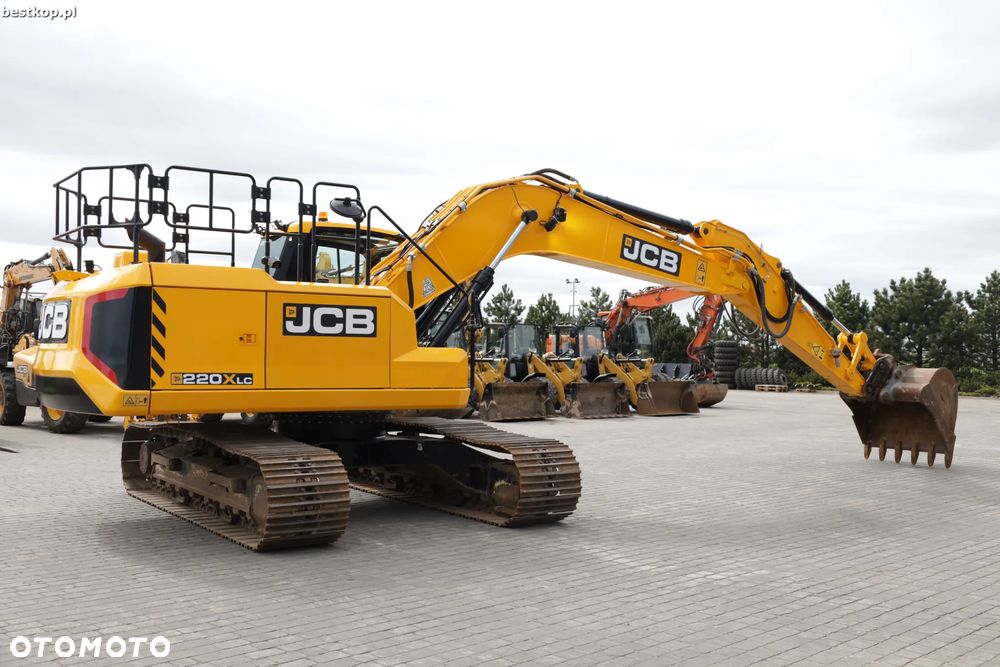 JCB 220X - 35