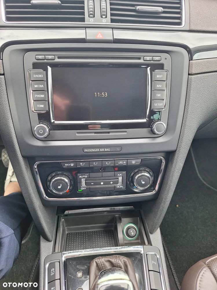 Skoda Superb 2.0 TSI L&K DSG - 22