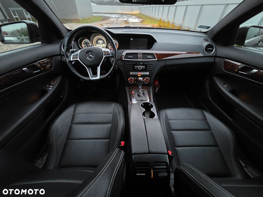 Mercedes-Benz Klasa C 350 7G-TRONIC Edition - 13