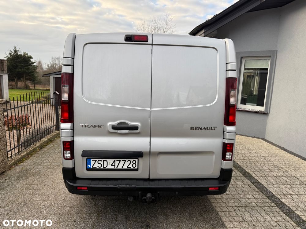 Renault TRAFIC - 24