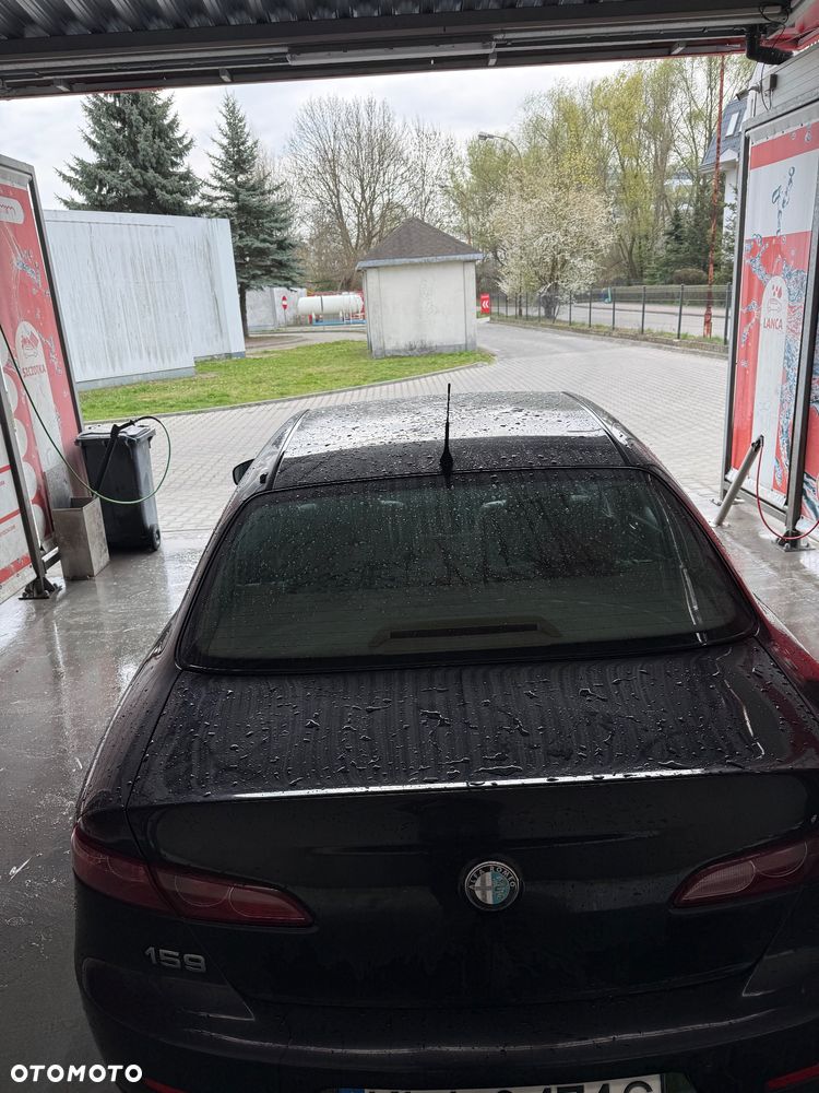 Alfa Romeo 159 1.9 JTDM 8V DPF Distinctive - 11