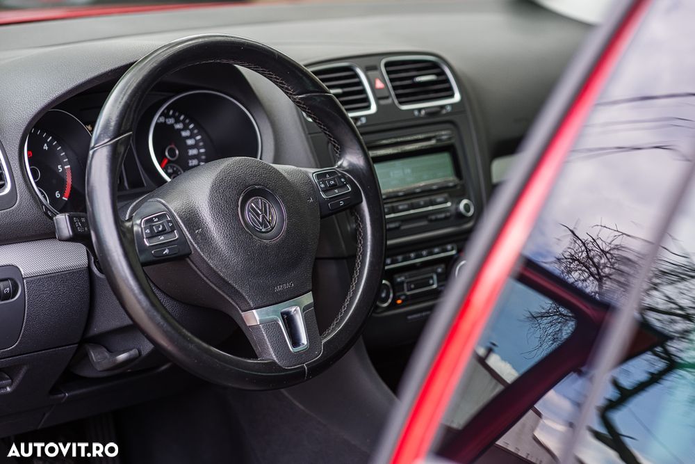 Volkswagen Golf 2.0 TDI DPF MATCH - 12