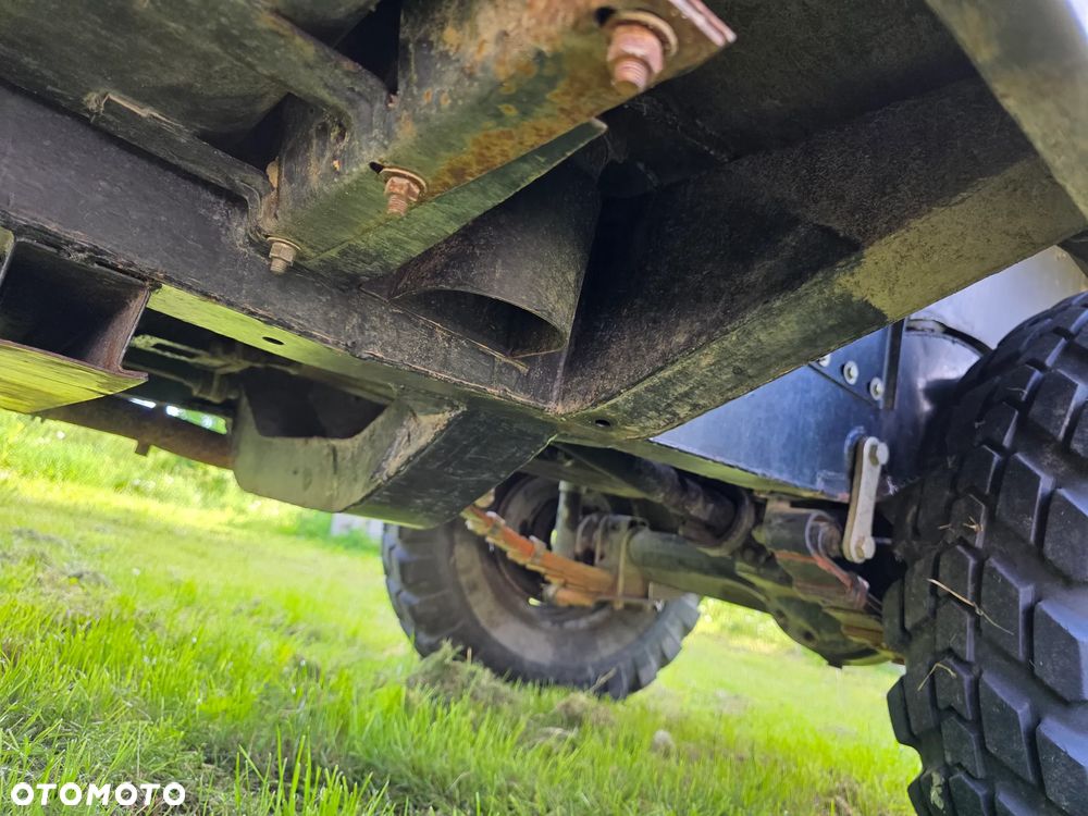 Land Rover Inny - 12