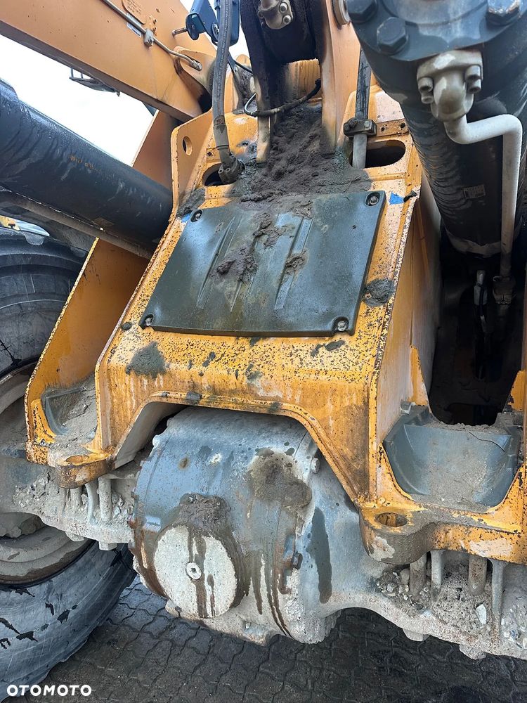Liebherr L586 XPOWER - 15