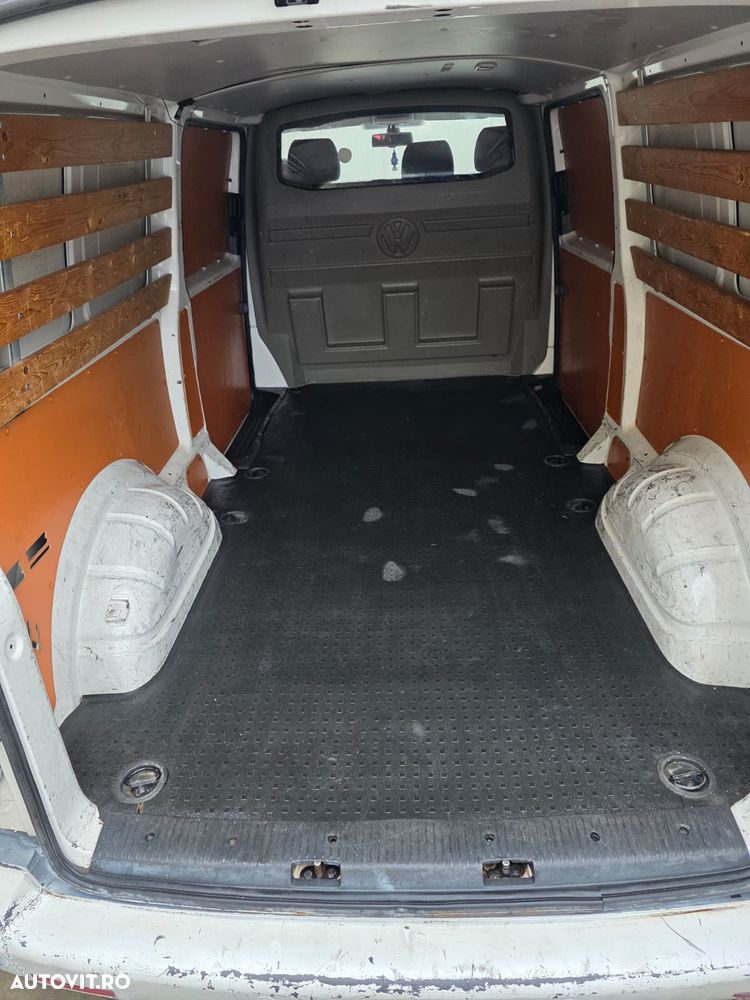 Volkswagen Transporter - 11