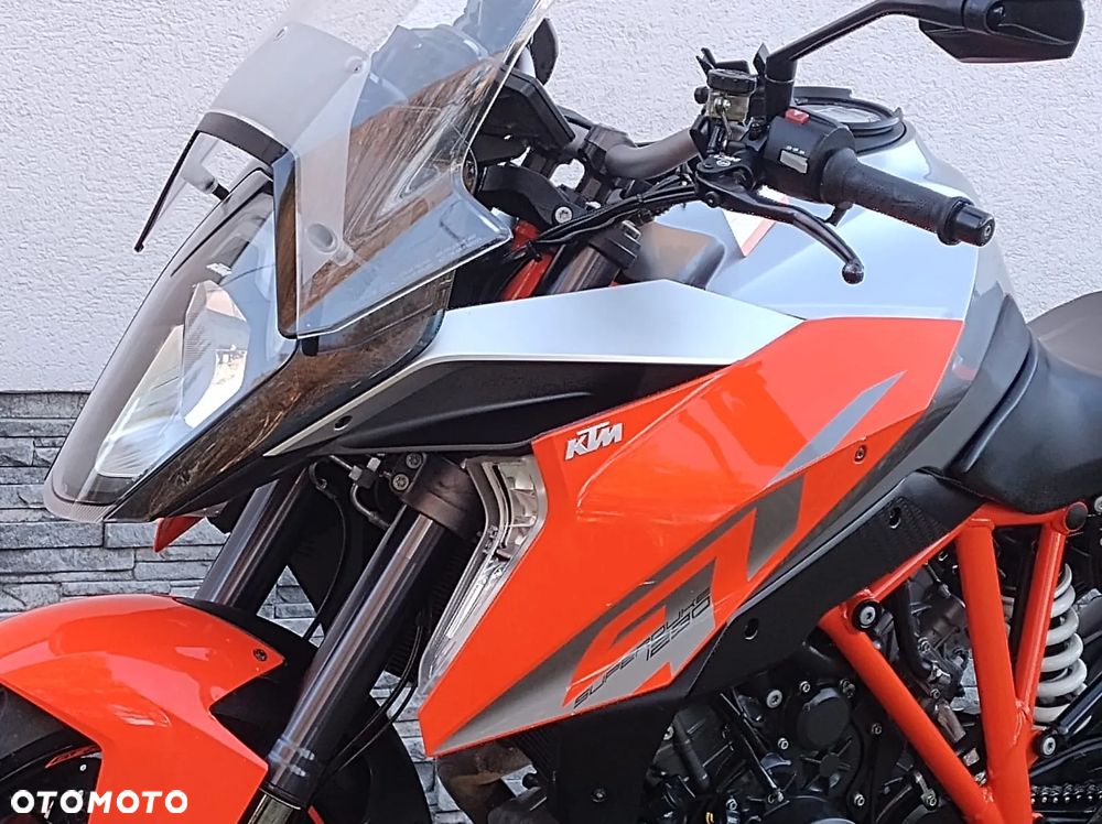 KTM Super Duke - 13