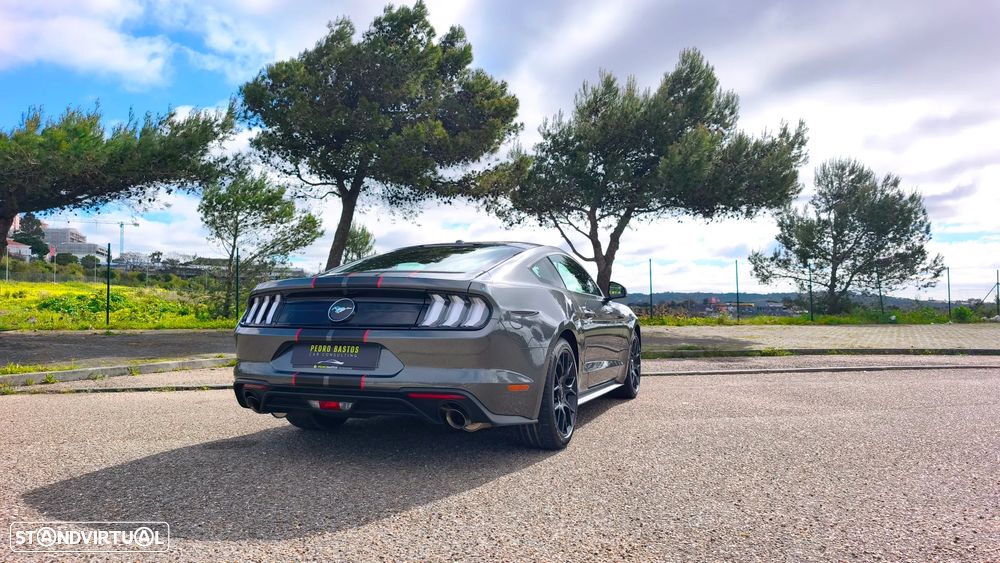 Ford Mustang 2.3i EcoBoost - 2