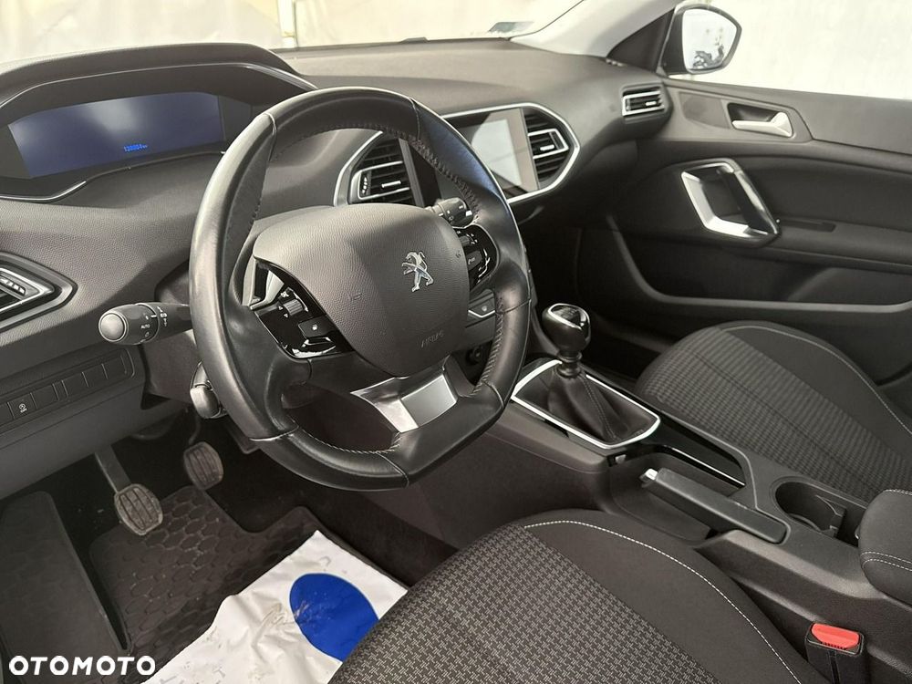 Peugeot 308 - 14