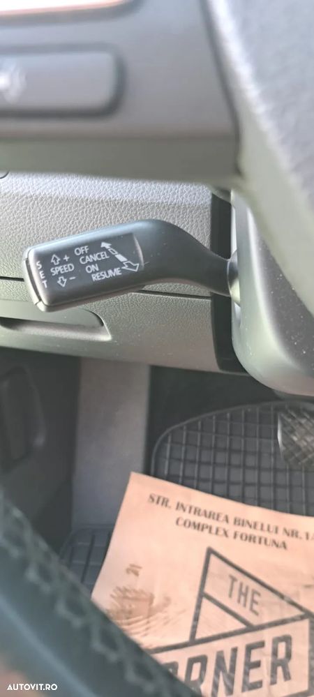 Volkswagen Passat 2.0 TDI DPF DSG Comfortline - 25