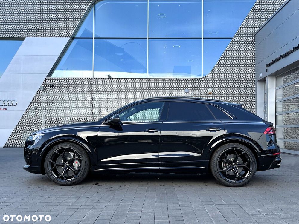 Audi RS Q8 - 8