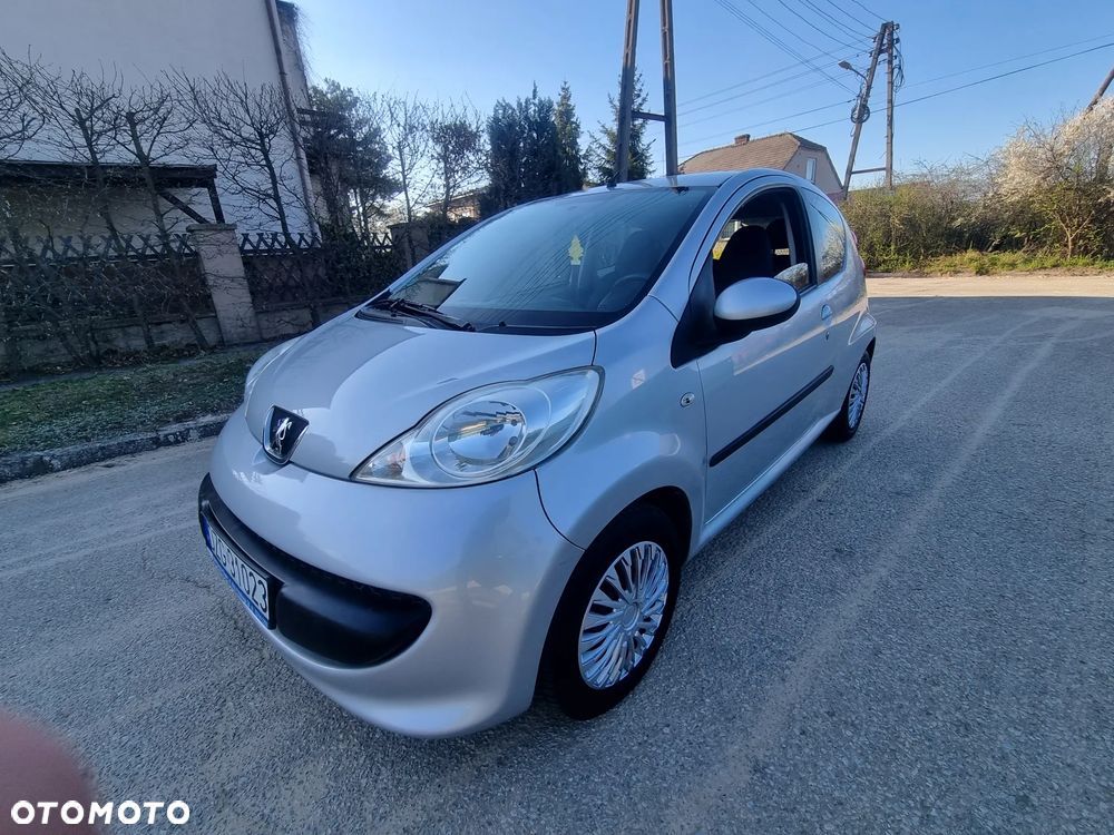 Peugeot 107 1.0 Happy - 1