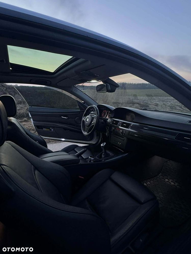 BMW Seria 3 320d - 4