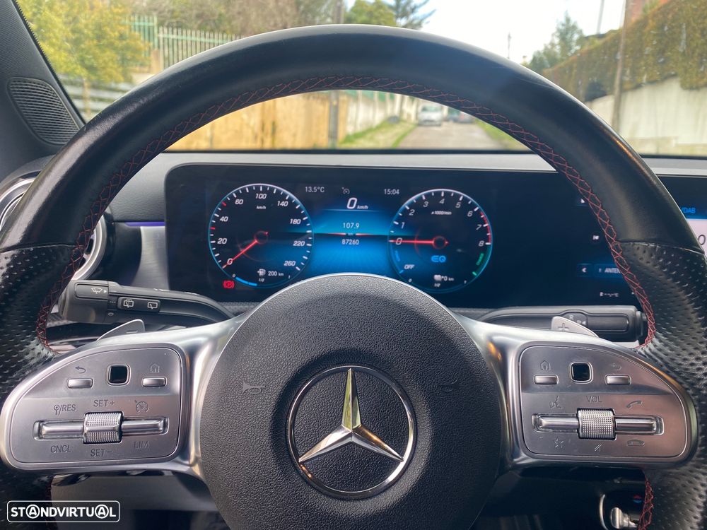 Mercedes-Benz A 250 e AMG Line - 8