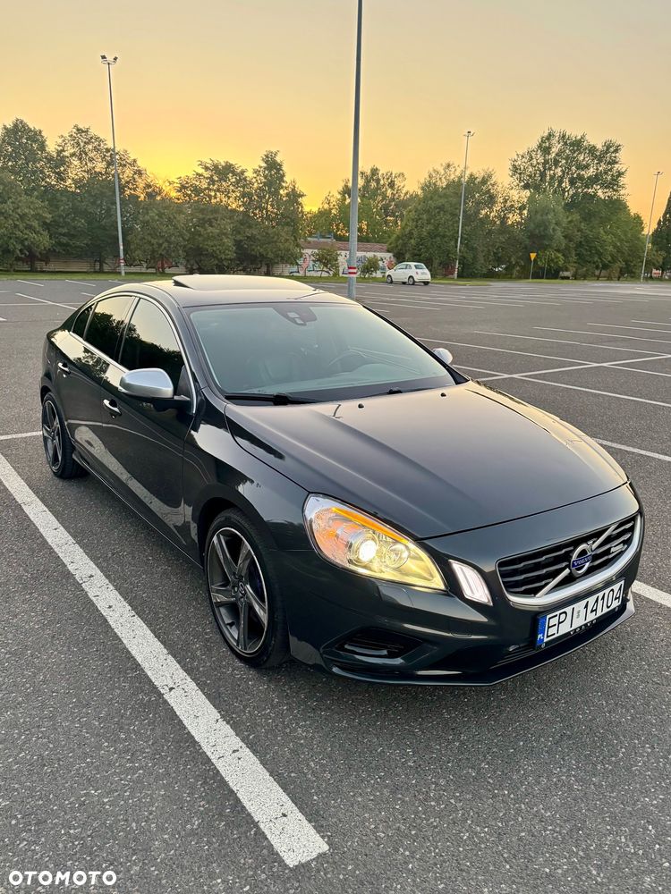 Volvo S60 T6 AWD R-Design - 22