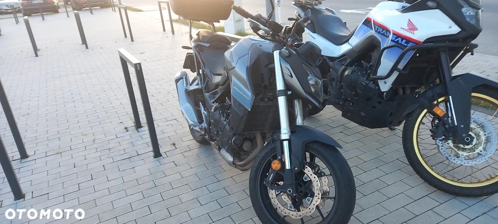 Honda Hornet - 27